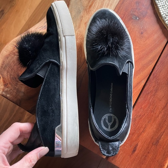 Wishbone Collection Pom Pom Slip-Ons - Picture 3 of 3